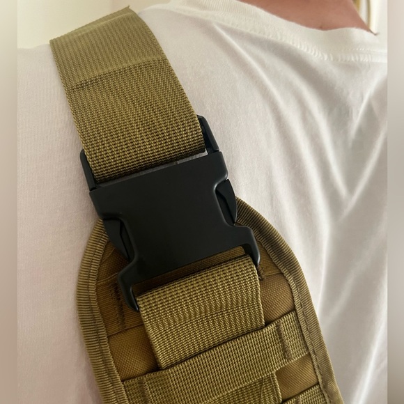 Tactical Military Style Crossbody Bag Army Green - Picture 9 of 11